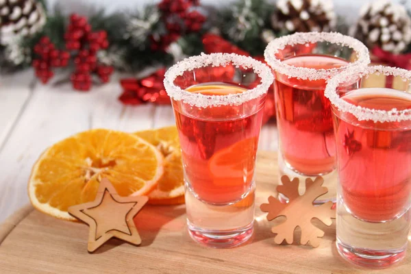 Noel içkisi gözlüklü kırmızı punç. — Stok fotoğraf