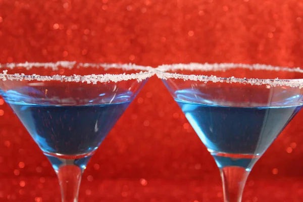 Deux verres avec des boissons bleues — Photo