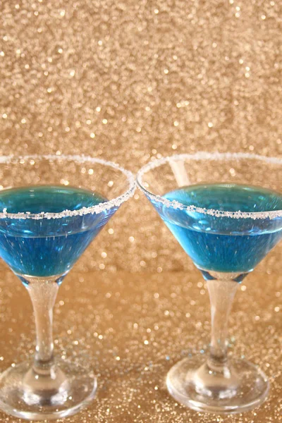 Dos vasos con bebidas azules —  Fotos de Stock