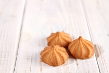 Masadaki küçük güzel kurabiyeler