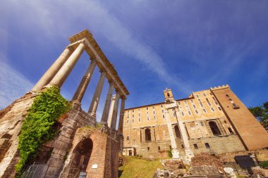 Satürn Tapınağı ve Roma Forumu, İtalya bina Tabularium geniş açı çekim