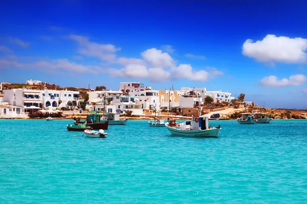 Megali Ammos playa y puerto en Chora, Pano Koufonisi —  Fotos de Stock