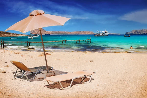 Şezlong içinde egzotik Balos lagün, Crete Island, Yunanistan