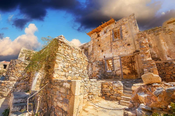 Antik kalıntıları bir müstahkem cüzam kolonisi - Spinalonga (Kalydon) Island, Yunanistan — Stok fotoğraf