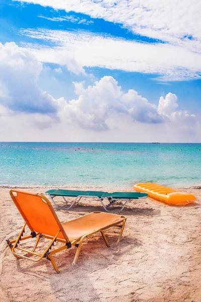 Elafonissi - de beroemde roze zand strand op Kreta, Griekenland — Stockfoto