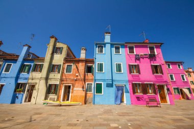 Genel mimari renkli adanın Burano, Veneto, İtalya