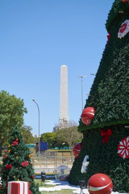 Sao Paulo şehrinde Ibirapuera adlı Noel ağacı.