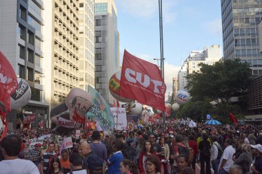 Sao Paulo işçilerin protesto.
