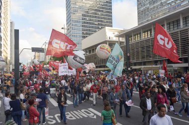Sao Paulo işçilerin protesto.