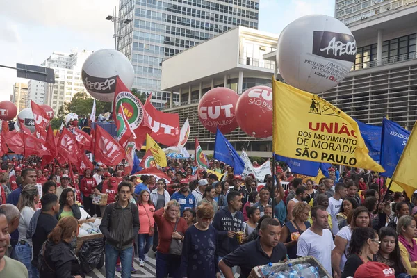 在巴西圣保罗的工人的抗议. — 图库照片