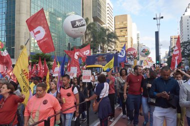 Sao Paulo işçilerin protesto.