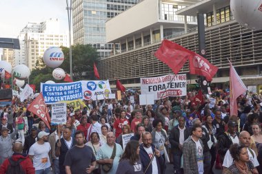 Sao Paulo işçilerin protesto.