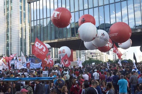 Tiltakozás a munkavállalók, a Sao Paulo. — Stock Fotó