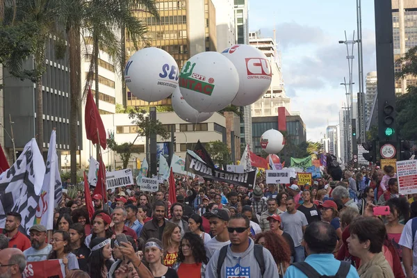 Protest proti pracovníků v Sao Paulu. — Stock fotografie