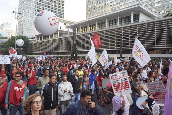 在巴西圣保罗的工人的抗议. — 图库照片
