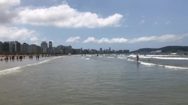 Plaża Santos Słoneczny Dzień Turyści Plaży Santos Wakacje Relaks Słoneczny — Wideo stockowe
