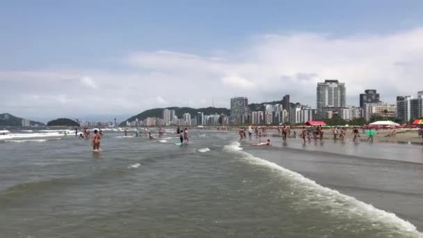 Spiaggia Santos Nella Giornata Sole Turisti Alla Spiaggia Santos Vacanza — Video Stock