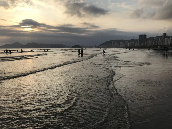 Santos Strand Sonnenuntergang Touristen Strand Von Santos Urlaub Und Entspannen — Stockfoto
