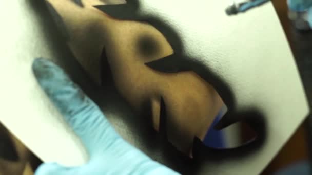 Bodypainting airbrush s Vzorník — Stock video