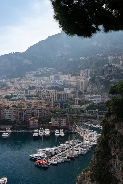Precious apartments and harbor with luxury yachts in the bay,Monte Carlo,Monaco,Europe — Stock Photo, Image