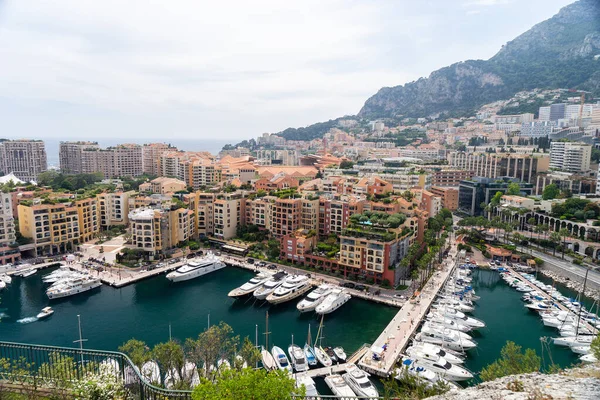 Precious apartments and harbor with luxury yachts in the bay,Monte Carlo,Monaco,Europe — Stock Photo, Image