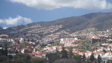 Portekiz, Madeira, Funchal şehrinin deniz manzarası