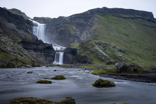 Two-tiered waterfall Ofaerufoss in the Eldgja canyon, in the central Iceland — Stock Photo, Image