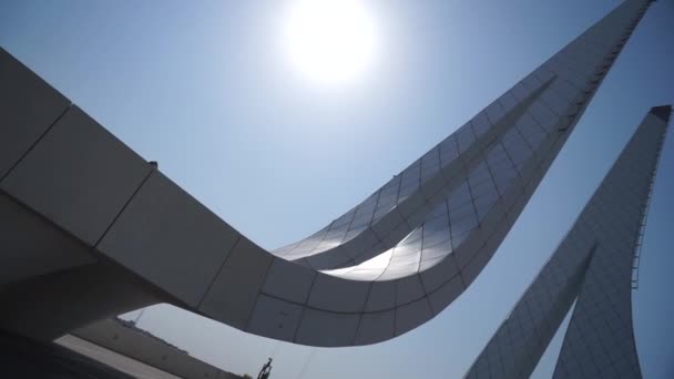 Doha, Katar, Ocak 03 2020 - Doha Katar 'daki Katar vakıf camiinin manzarası — Stok video