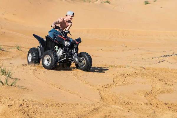 Muscular Man topless Riding Atv In the Desert — Stock Photo, Image