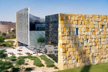 Doha, Katar, Ocak 03 2020 - Doha Katar 'daki Katar vakıf camiinin manzarası