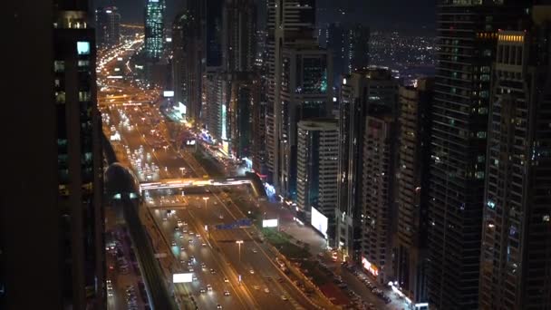 Dubai skyline på natten, Förenade Arabemiraten — Stockvideo