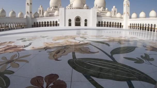 Январь 2020 года, мечеть шейха Заида в Абу-Даби — стоковое видео
