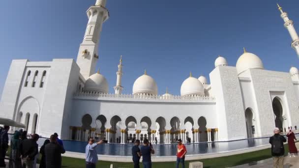 Januari 2020, Sheikh Zayed moskén i Abu Dhabi — Stockvideo