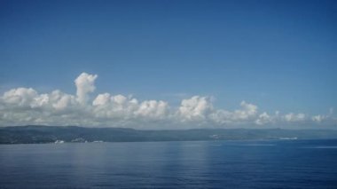 Jamaika 'daki Ocho Rios limanındaki yolcu gemisinden zaman çizelgesi.