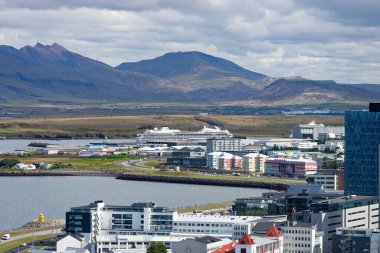 Reykjavik, İzlanda, Ağustos 2019. Renkli Evlerin Kuş Görünümü.