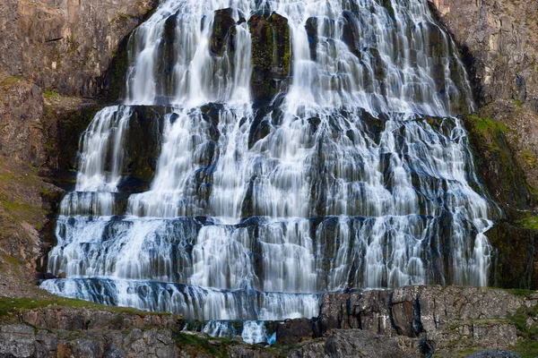 Cascade de nature sauvage panorama Dynjandi cascade Islande — Photo