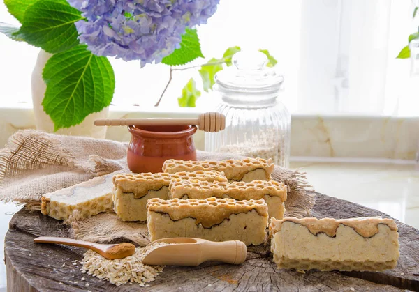 Avena fatta in casa e sapone al miele — Foto Stock