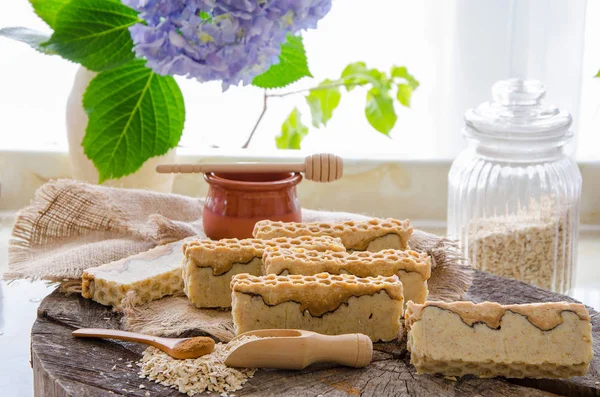 Homemade oats and honey soap — Stock Photo, Image