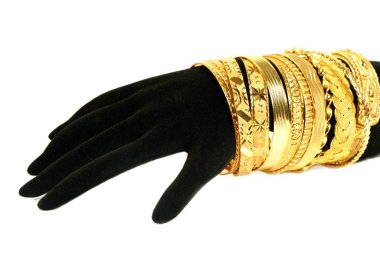 Manken yandan bilezik