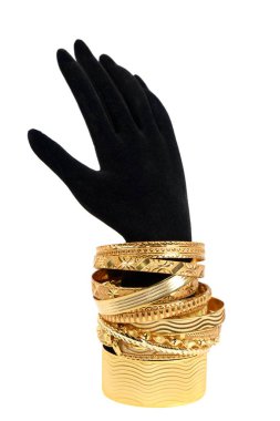 Manken yandan bilezik