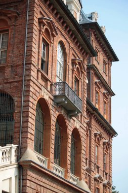 Antik duvarın dışındaki anıt manzarası