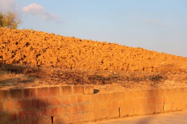 Sicilya 'nın merkezinde doğal tarım manzarası