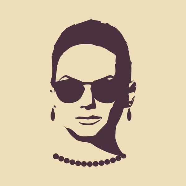 Portrait de belle femme en lunettes de soleil noires . — Image vectorielle