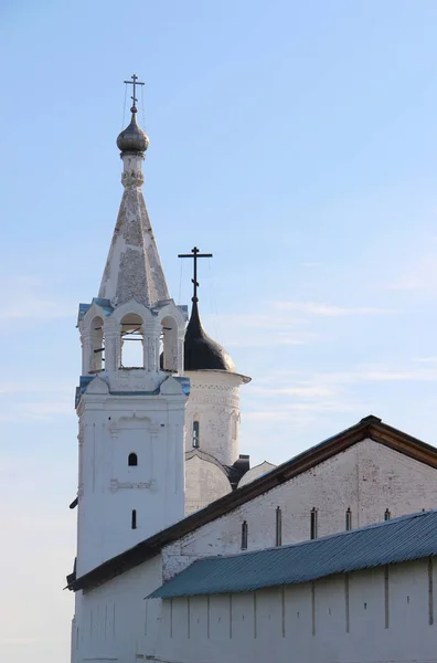 Kerk van Spaso-Prilutsky klooster in de Vologda, Rusland — Stockfoto