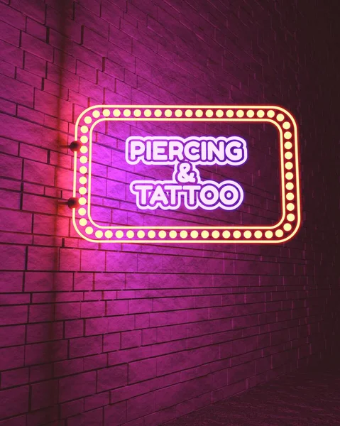 Пірсинг і татуювання — стокове фото