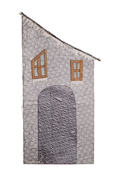 Barnens handgjorda hus från färgat papper isolerad på vita B — Stockfoto