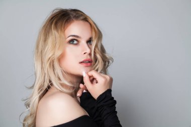 Sarışın sağlıklı kadın