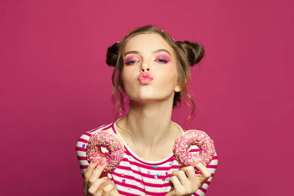 Sweet Funny Girl Donuts Pink Background — Stock Photo, Image