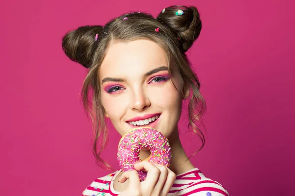 Smiling Woman Holding Donut Vivid Pink Background Diet Concept — Stock Photo, Image