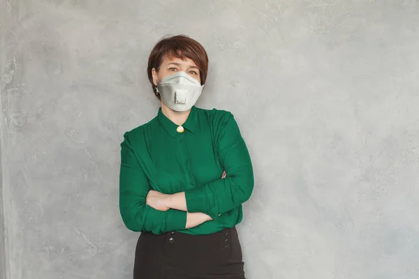 Metà Donna Adulta Sicurezza Medico Maschera Ritratto — Foto Stock